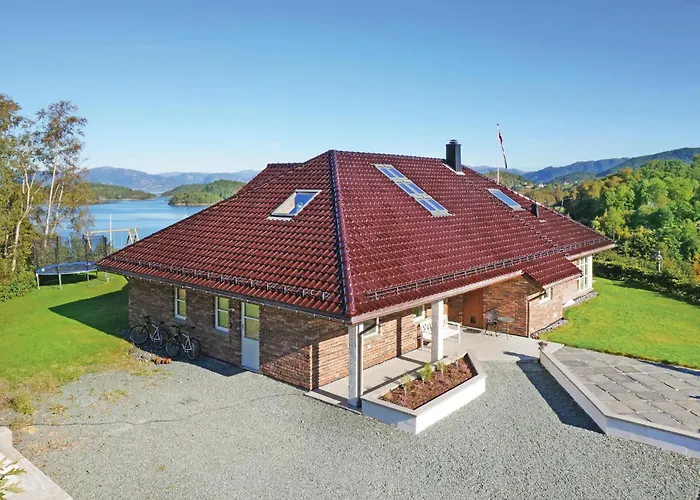 In Lundegrend With Wifi Feriehus